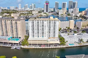 427 Golden Isles Dr, Hallandale Beach, FL 33009 - Photo 36