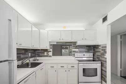 2500 Fiore Way #103, Delray Beach, FL 33445 - Photo 6