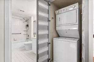 10360 NW 30th Ct, Sunrise, FL 33322 - Photo 20