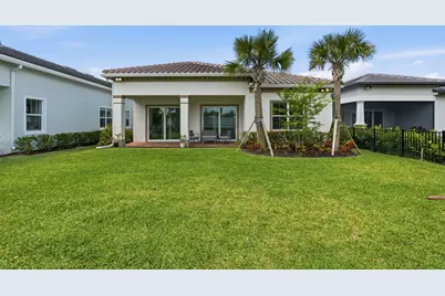 10550 Northbrook Circle, Palm Beach Gardens, FL 33412 - Photo 6