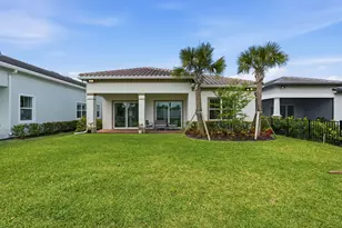 10550 Northbrook Cir, Palm Beach Gardens, FL 33412 - Photo 6