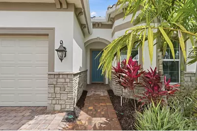 10550 Northbrook Circle, Palm Beach Gardens, FL 33412 - Photo 2