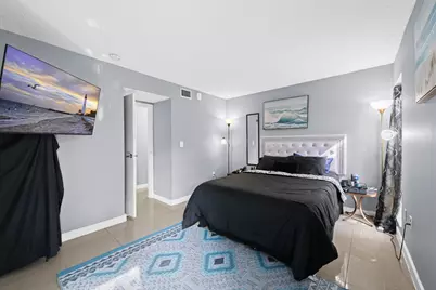 471 N Pine Island Road #302d, Plantation, FL 33324 - Photo 10