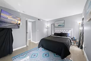 471 N Pine Island Rd, Plantation, FL 33324 - Photo 10