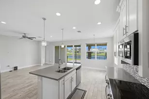 11277 SW Lake Park Dr, Port Saint Lucie, FL 34987 - Photo 10