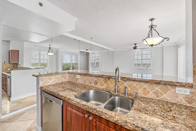 616 Clearwater Park Road #913, West Palm Beach, FL 33401 - Photo 12