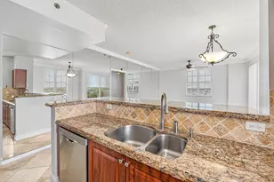 616 Clearwater Park Rd, West Palm Beach, FL 33401 - Photo 12