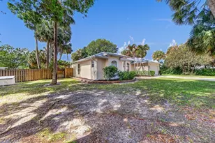 612 SE 6th St, Stuart, FL 34994 - Photo 8