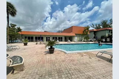 809 W Oakland Park Boulevard #J12, Oakland Park, FL 33311 - Photo 16
