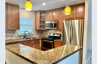809 W Oakland Park Boulevard #J12, Oakland Park, FL 33311 - Photo 2