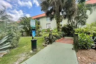 809 W Oakland Park Blvd, Oakland Park, FL 33311 - Photo 12
