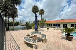 809 W Oakland Park Blvd, Oakland Park, FL 33311 - Photo 16
