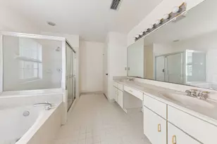 22564 Middletown Dr, Boca Raton, FL 33428 - Photo 8