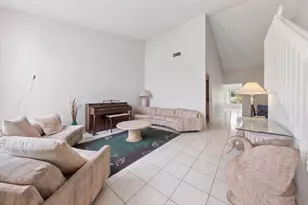 22564 Middletown Dr, Boca Raton, FL 33428 - Photo 2