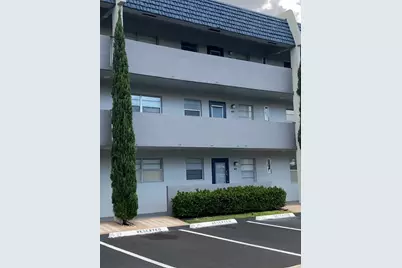 7817 Golf Cir Drive #210, Margate, FL 33063 - Photo 4