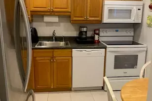 7817 Golf Cir Dr, Margate, FL 33063 - Photo 4