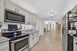 1262 Essex Dr, Wellington, FL 33414 - Photo 18
