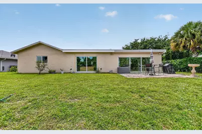 1262 Essex Drive, Wellington, FL 33414 - Photo 52