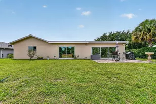 1262 Essex Dr, Wellington, FL 33414 - Photo 52