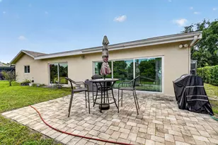 1262 Essex Dr, Wellington, FL 33414 - Photo 48