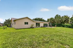 1262 Essex Dr, Wellington, FL 33414 - Photo 30