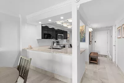 14 Royal Palm Way #5010, Boca Raton, FL 33432 - Photo 4