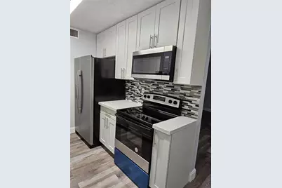 9862 Nob Hill Court, Sunrise, FL 33351 - Photo 2