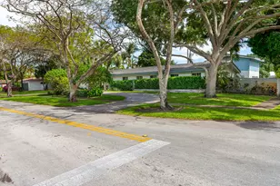 4734 Jefferson St, Hollywood, FL 33021 - Photo 2