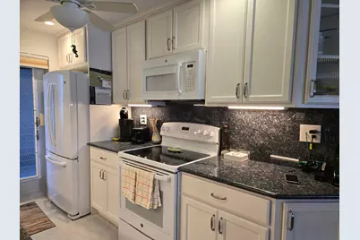 105 NE 19th Avenue, Deerfield Beach, FL 33441 - Photo 6