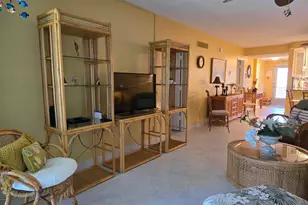 105 NE 19th Ave, Deerfield Beach, FL 33441 - Photo 2