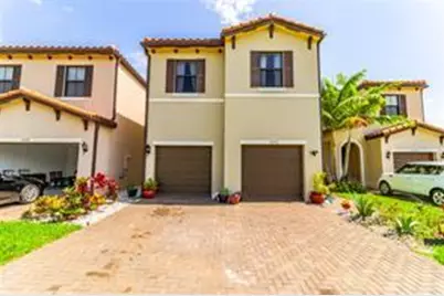 6026 Pine Tree Way #6026, Riviera Beach, FL 33410 - Photo 1