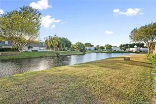 1600 Shaker Cir, Wellington, FL 33414 - Photo 2