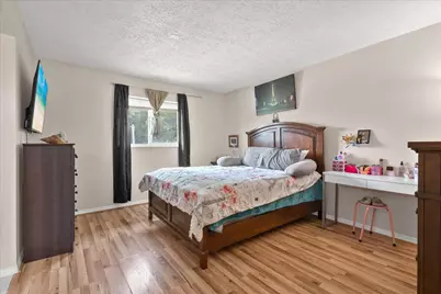 956 SE Browning Avenue, Port Saint Lucie, FL 34983 - Photo 34