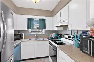 956 SE Browning Ave, Port Saint Lucie, FL 34983 - Photo 20