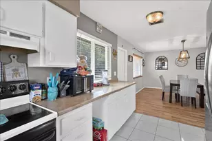 956 SE Browning Ave, Port Saint Lucie, FL 34983 - Photo 18