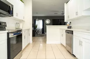 2710 NW 5th St, Pompano Beach, FL 33069 - Photo 6