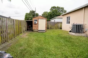 2710 NW 5th St, Pompano Beach, FL 33069 - Photo 22