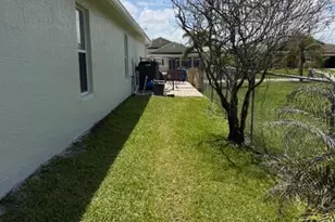 925 SW Worcester Ln SW, Port Saint Lucie, FL 34953 - Photo 54