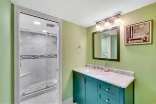 2400 Presidential Way, West Palm Beach, FL 33401 - Photo 12