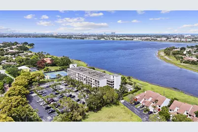1830 Embassy Drive #122, West Palm Beach, FL 33401 - Photo 20