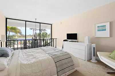 1830 Embassy Drive #122, West Palm Beach, FL 33401 - Photo 10