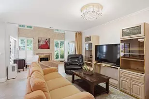 6075 Glendale Dr, Boca Raton, FL 33433 - Photo 2