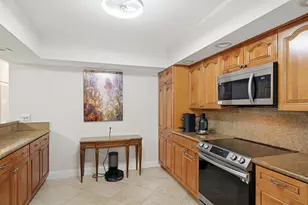 6075 Glendale Dr, Boca Raton, FL 33433 - Photo 8