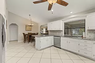 138 SW Airview Ave, Port Saint Lucie, FL 34984 - Photo 10