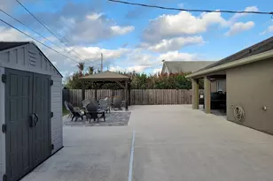 501 SW Fifer Ave, Port Saint Lucie, FL 34953 - Photo 24