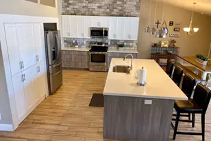 501 SW Fifer Ave, Port Saint Lucie, FL 34953 - Photo 8