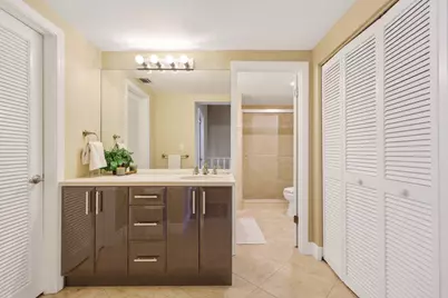 800 Greensward Court #203- I, Delray Beach, FL 33445 - Photo 12