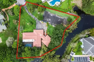 9351 NW 44th Pl, Coral Springs, FL 33065 - Photo 2