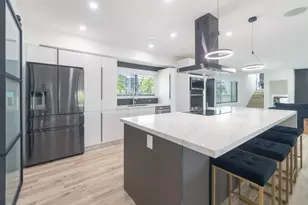 2878 NE 26th St, Fort Lauderdale, FL 33305 - Photo 14