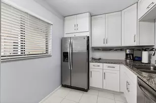 5280 Las Verdes Cir, Delray Beach, FL 33484 - Photo 20
